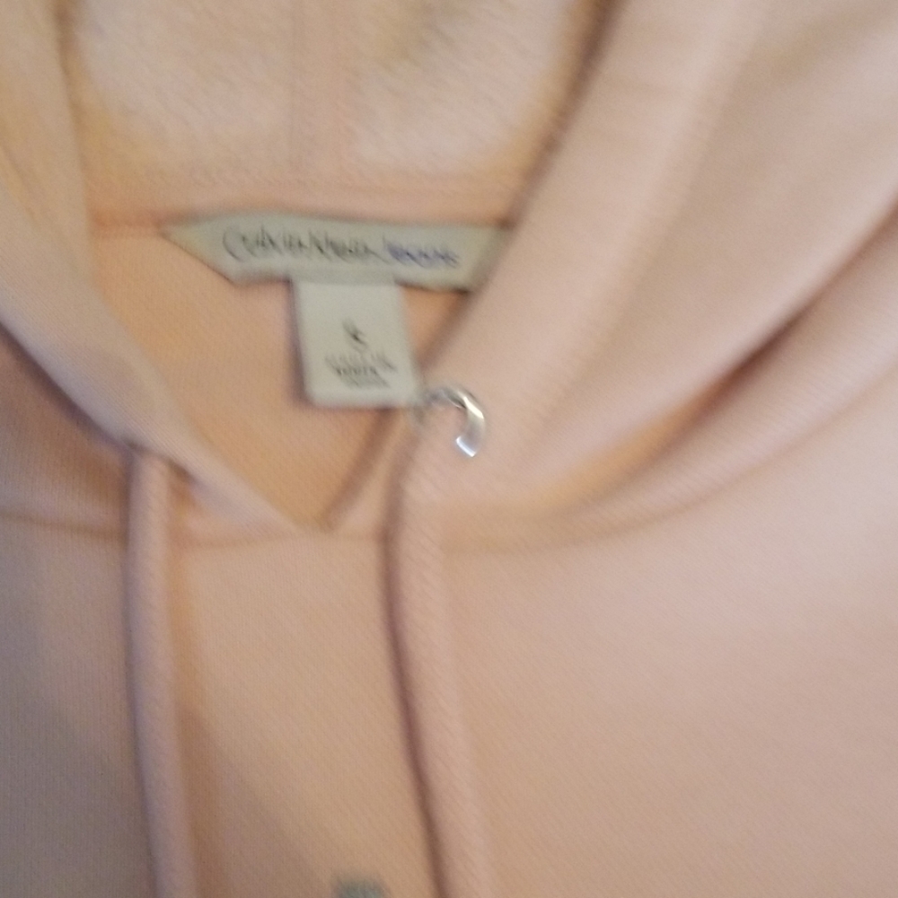 Clothing - Picture 2 of 3